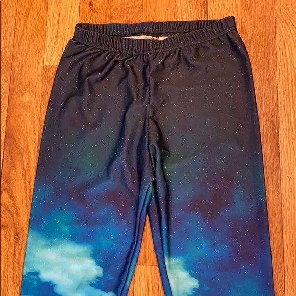 Snowy mountain nature leggings - Picture 5 of 9